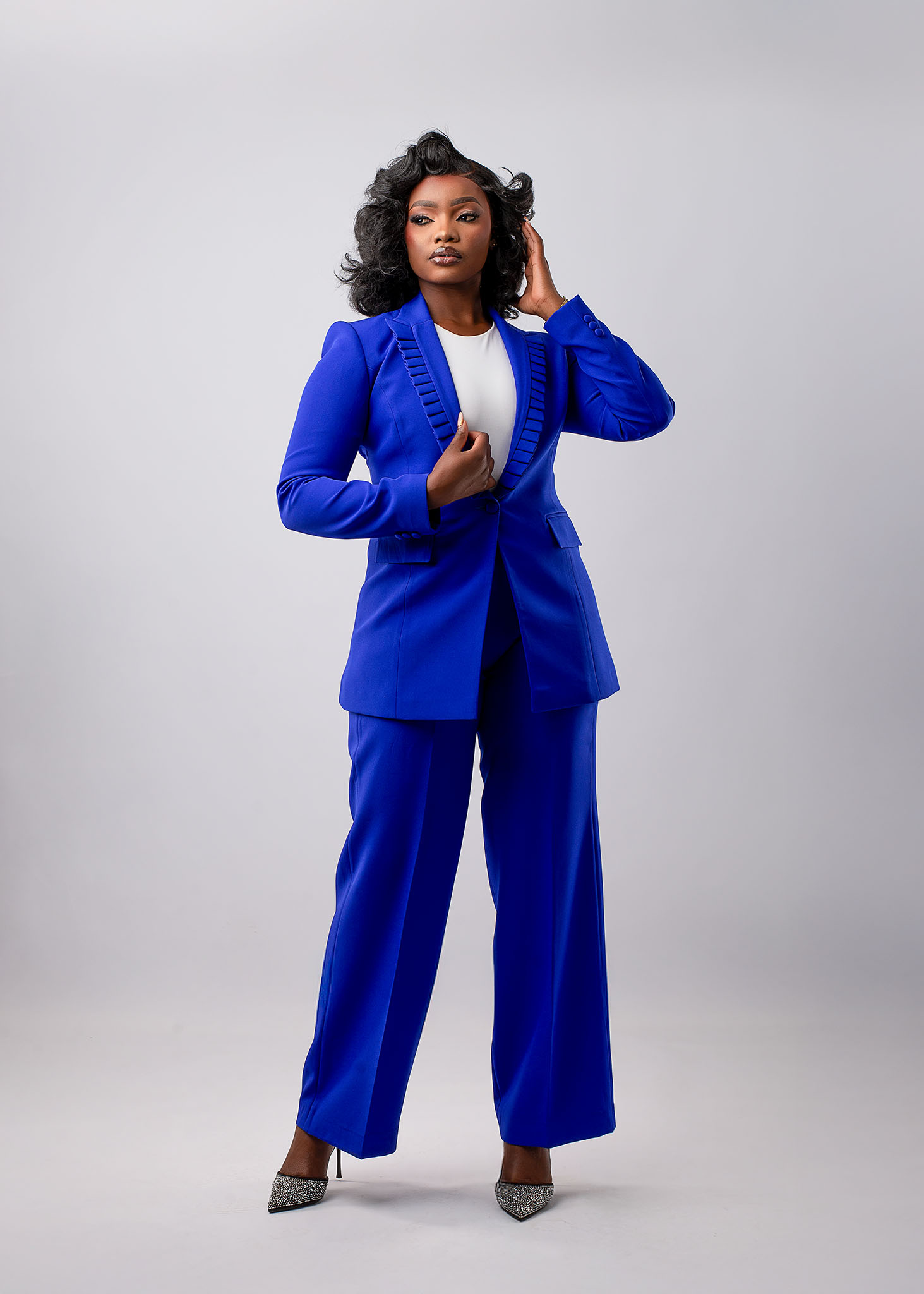 ORLI - ROYALÉ SUIT thumbnail 2